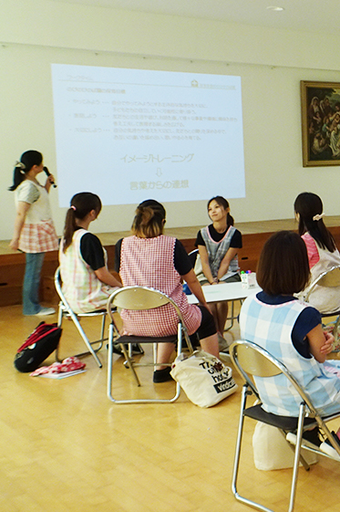 保育研修にも客観性のある学びを取り入れた１年
